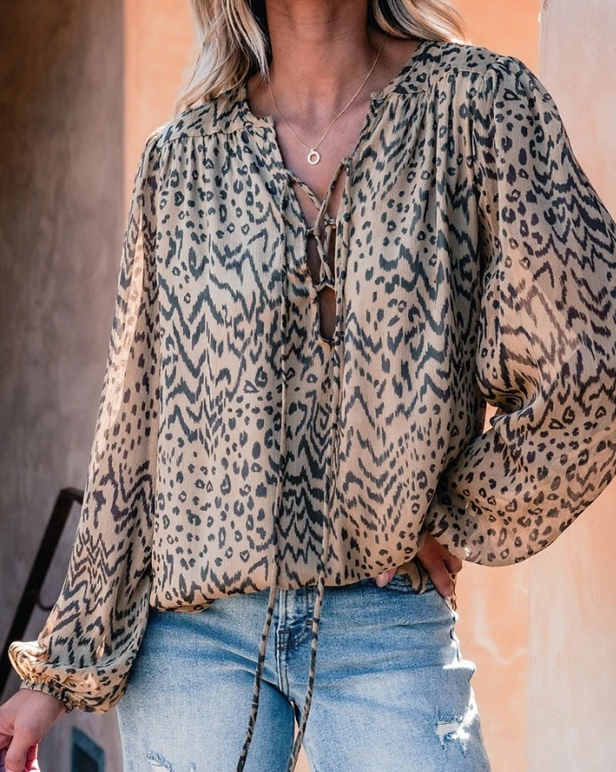 Fashion women's leopard print long sleeved round neck tie detail T-shirt casual top for autumn 2025 new women's clothing